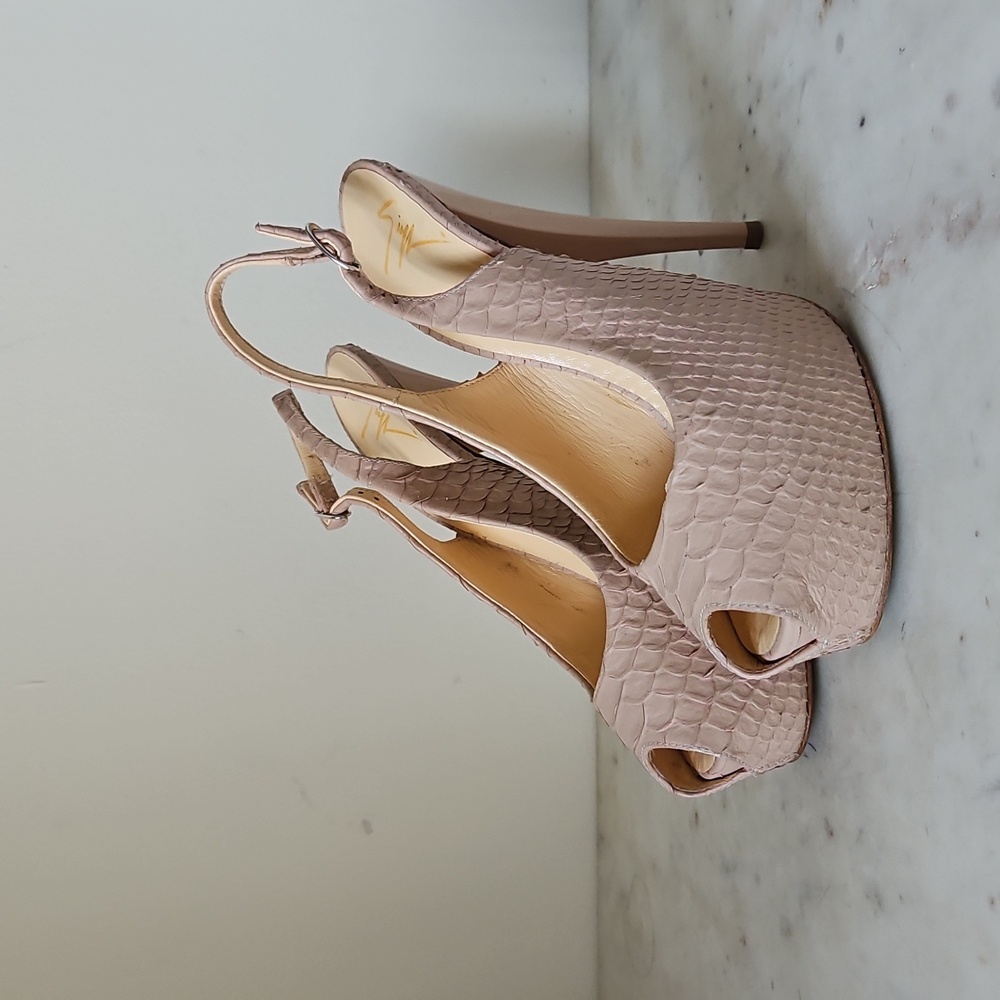 GIUSEPPE ZANOTTI: Nude Snakeskin Platform Peep Toe Heels